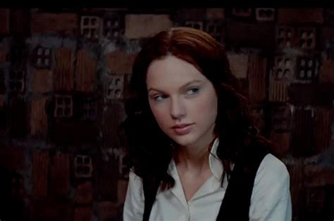 Taylor Swift Makes Brief Appearance in 'The Giver' Trailer