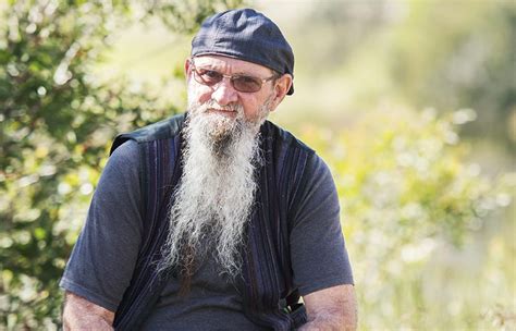 Dr Gregory Smith: from homeless alcoholic to grateful academic | RNZ