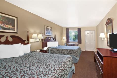 Days Inn by Wyndham Kerrville | Kerrville, TX Hotels