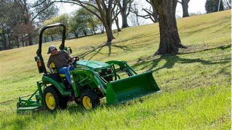 John Deere 2 Series Compact Tractors: Comparison Guide | Machinefinder