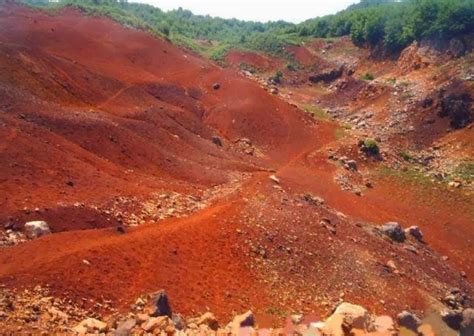 Jenis-jenis Tanah di Indonesia Beserta Gambar dan Penjelasannya