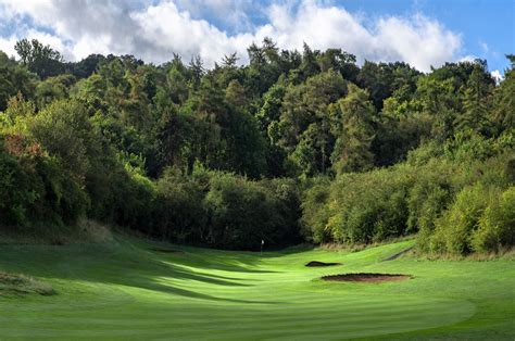 Course Tour Hole 2 - Goring & Streatley Golf Club