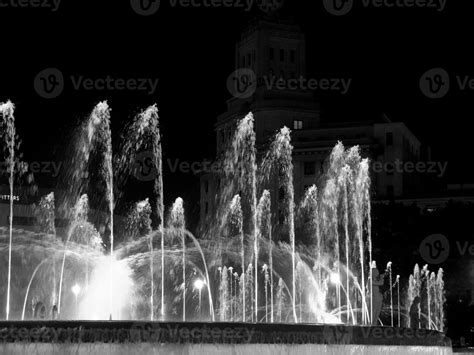 Barcelona at night 10906208 Stock Photo at Vecteezy