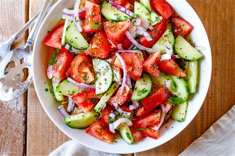 Low-Carb Salad Recipes: 20+ Easy Low-Carb Salads or Summer — Eatwell101