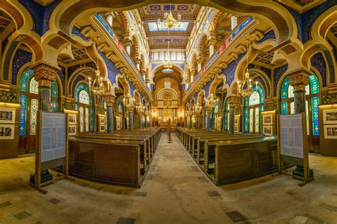 Interior of the Jubilee Synagogue in Prague, Czech Republic. [2000x1333] : r/ArchitecturePorn