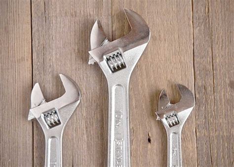 CRAFTSMAN Adjustable Wrench Review