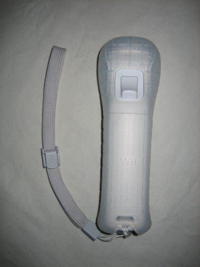 Brand New Official Nintendo Original Wii Remote Skin