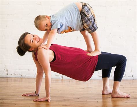 4 Tips for Teaching Group or Partner Yoga for Kids - DoYou