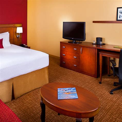 Courtyard by Marriott Tampa Westshore/Airport - Tampa FL | AAA.com