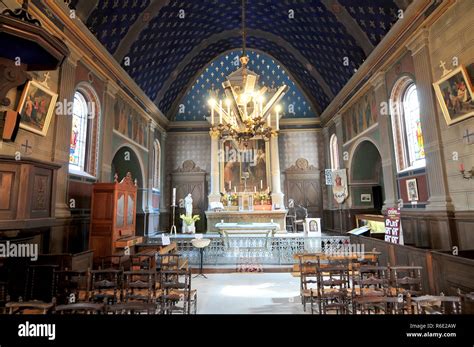 Interior Of Chateau De Chambord Chapel Royal Medieval French Castle ...