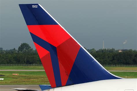 Delta Air Lines Boeing 767-3P6ER tail N152DL MSN 24984 | Flickr - Photo ...