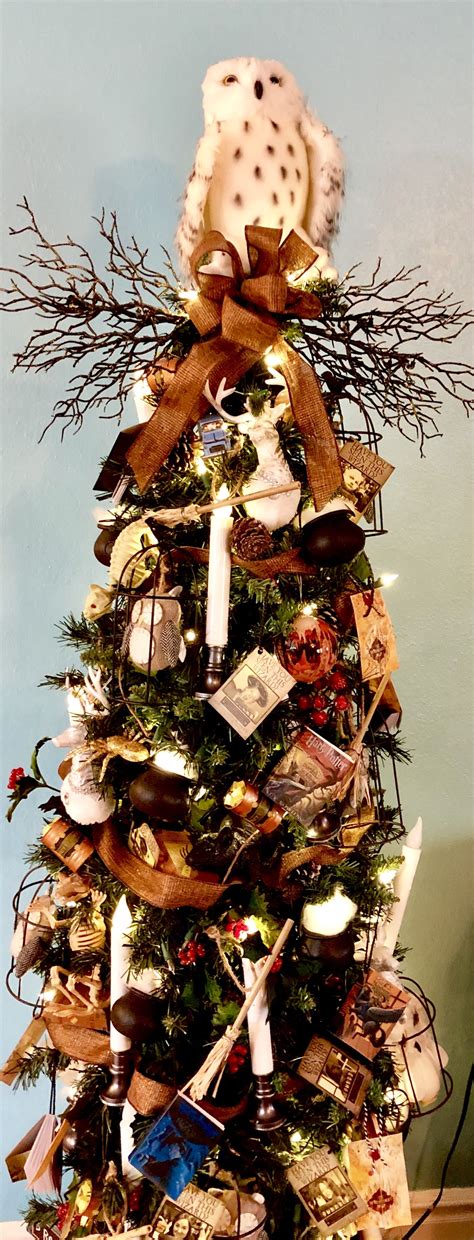 30+ Harry Potter Christmas Tree Ideas - DECOOMO