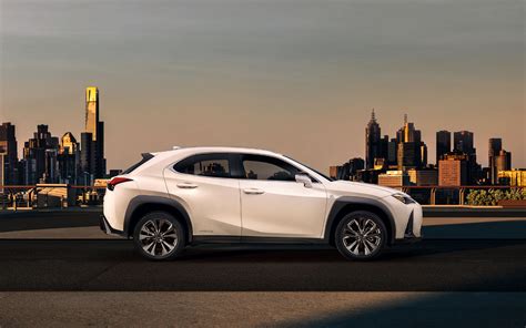 Lexus UX F Sport 2019 | SUV Drive