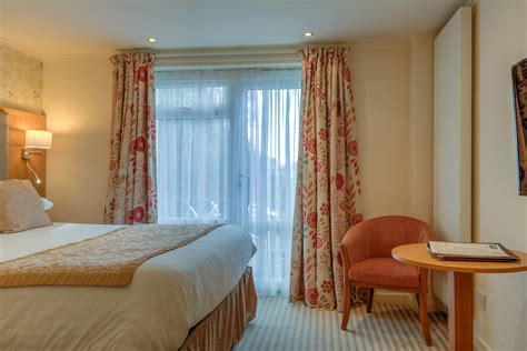 Seaview Hotel Rooms With Balcony In Dawlish Warren | Langstone Cliff ...