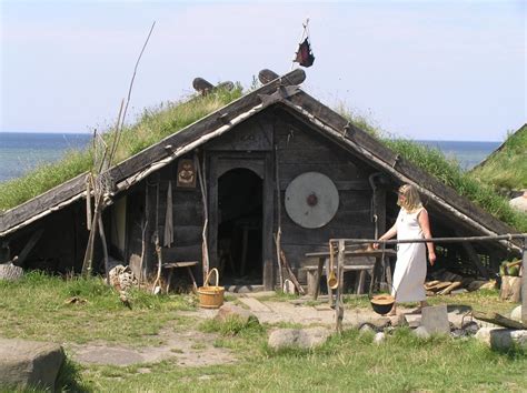 All sizes | Viking museum, Foteviken | Flickr - Photo Sharing! | Udendørs, Bjælkehytter ...