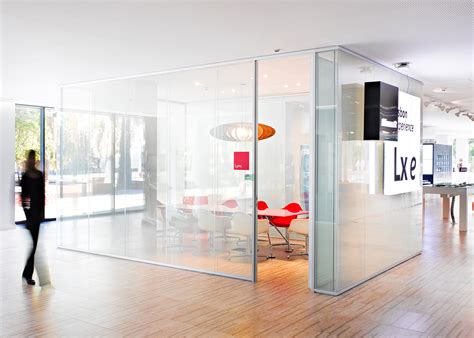 3 Smart Glass Window Installations You Need to See | glassonweb.com