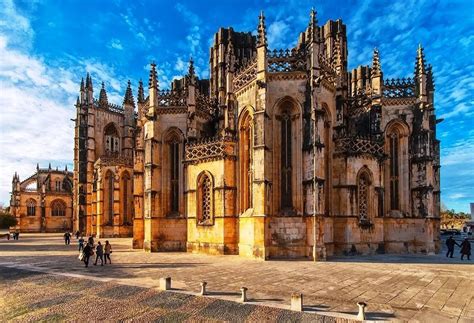 Mosteiro da Batalha Religious Architecture, Gothic Architecture, Historical Architecture, Places ...