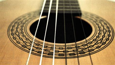 Cómo cambiar la cuerda de una guitarra en solo diez pasos