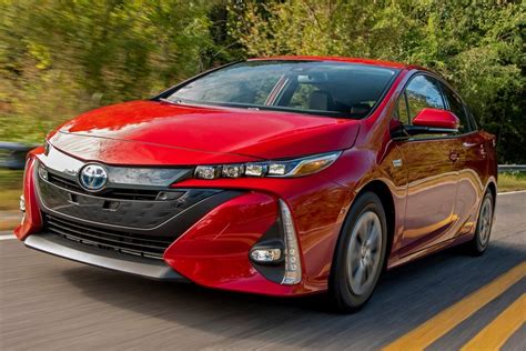 2021 Toyota Prius Prime Review - Autotrader