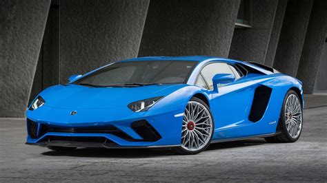 Lamborghini Aventador S Coupe News and Reviews | Motor1.com