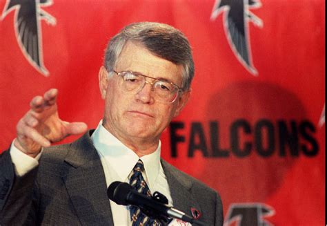 Dan Reeves, former NFL head coach and player, dead at 77 | Reuters