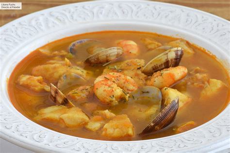 Sopa de pescado casera. Receta de cocina fácil, tradicional, sencilla y deliciosa