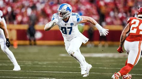 Will the Detroit Lions defensive line bring the heat again this week?