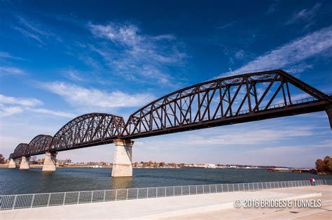 Big Four Bridge - Bridges and Tunnels