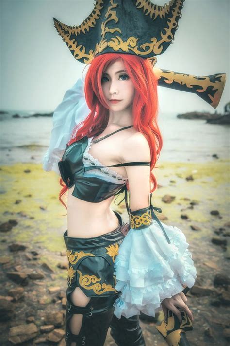 Miss Fortune Cosplay Miss Fortune, League Of Legends, Zelda Characters ...