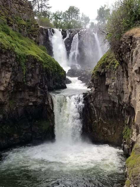 White River Falls, Oregon : Waterfalls | Waterfall, River falls, Beautiful nature