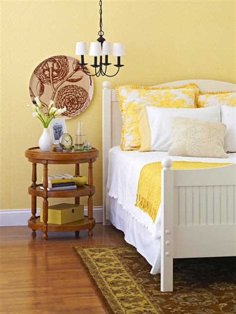 Modern Furniture: 2011 Bedroom Decorating Ideas With Yellow Color