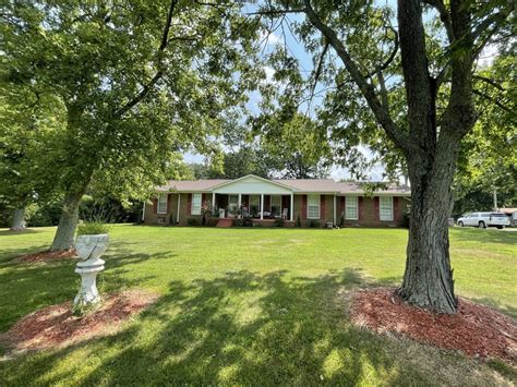 Page 2 | Lawrenceburg, TN Real Estate - Lawrenceburg Homes for Sale | realtor.com®