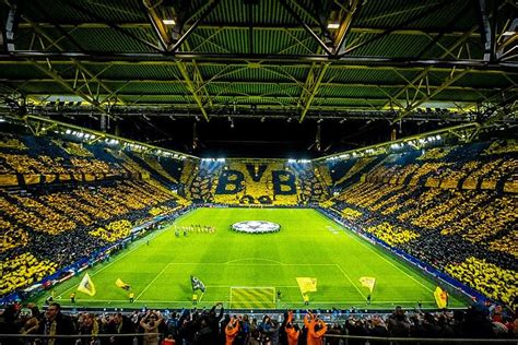 Signal Iduna Park - El Westfalenstadion | Borussia dortmund, Dortmund, Cancha de futbol