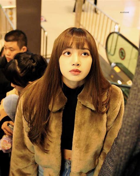 BLACKPINK's Lisa Becomes A Hot Topic Online For Her Mesmerizing Barefaced Visuals At Taiwan ...