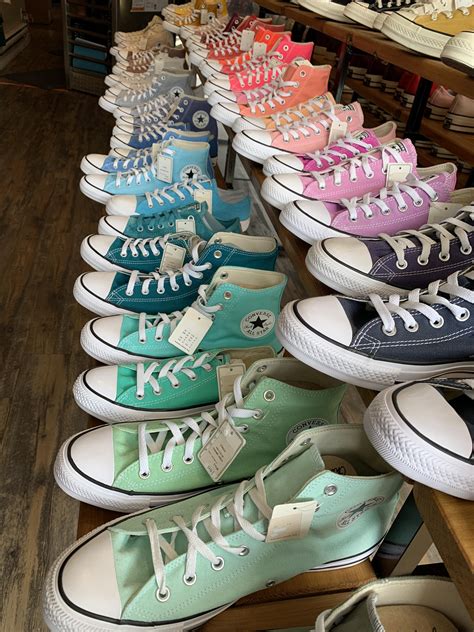 what is your favourite converse colour ? : Converse