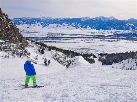 20 Best Places to Snowboard in the U.S.