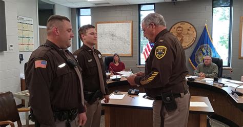 Lincoln County sheriff's deputies to get average 10% raise