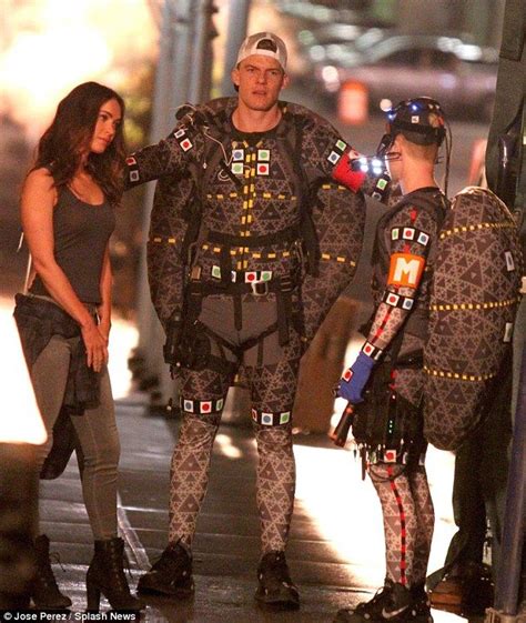 Megan Fox goofs around on set with co-stars of TMNT 2 | Teenage mutant ninja turtles movie, Tmnt ...