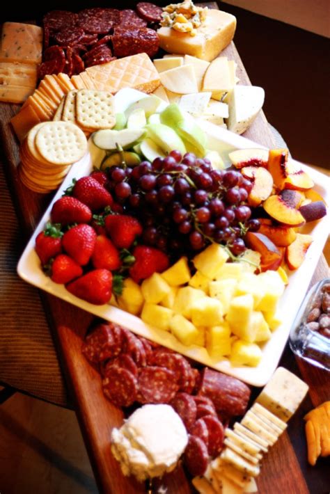 How to Prepare a Cheese Tray | Foodwhirl