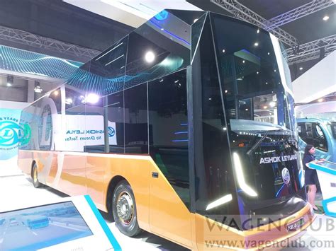 Ashok Leyland 13.5m CNG coach: Quirky design, frugal intercity option | Auto Expo 2023 | WagenClub