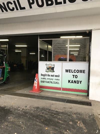 Kandy Municipal Public Car Park, Parking at Kandy city car park, Kandy