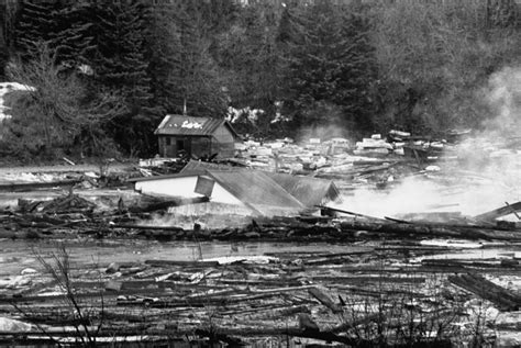 Great Alaska Earthquake of 1964: Rare Photos From an Epic Disaster