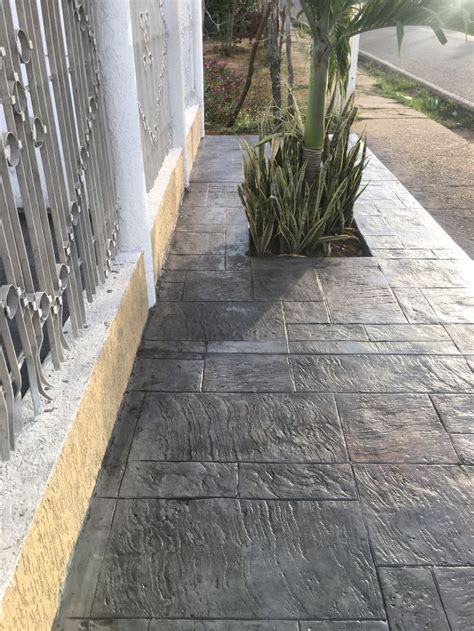 Pisos estampados de concreto | Piso de concreto estampado, Pisos estampados, Piso para cochera