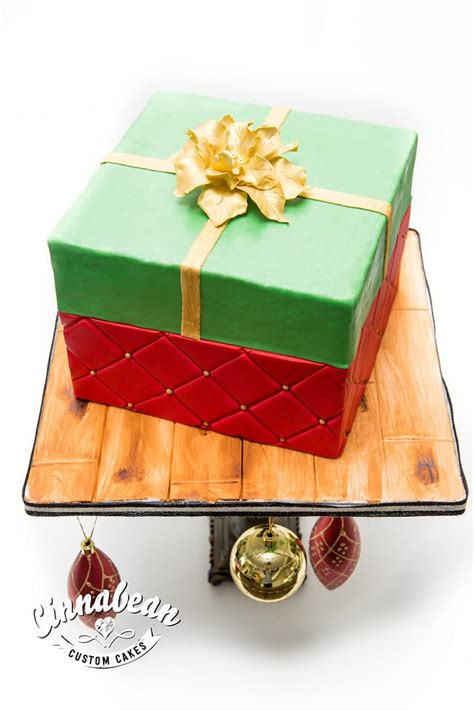 Christmas present cake - Decorated Cake by Dkn1973 - CakesDecor