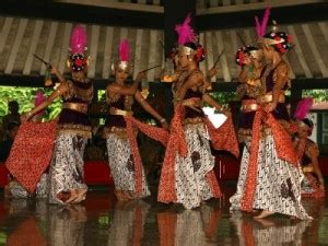 Tari srimpi » Budaya Indonesia