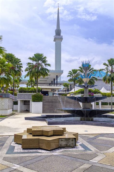 National Mosque of Malaysia Stock Photo - Image of malaysia, landmark ...