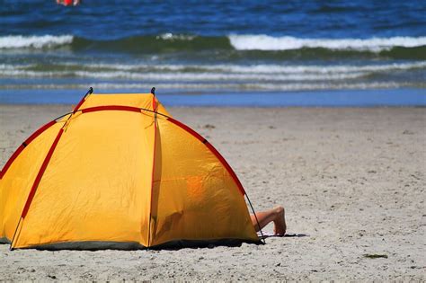 Best Beach Tents for Camping with TOP 4 Canopy Tent Reviews 2019