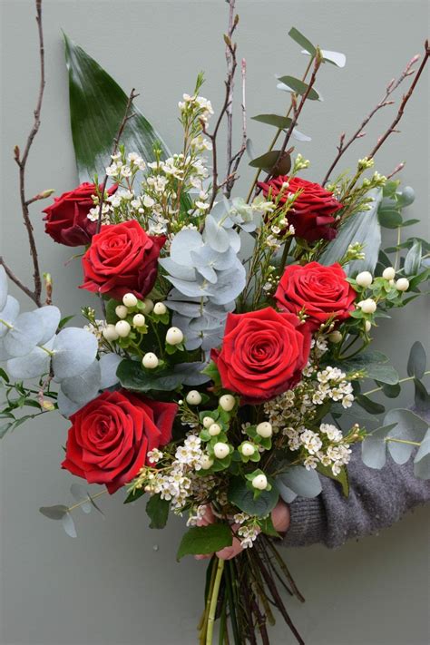 Classic Rose Bouquet | Kensington Flowers