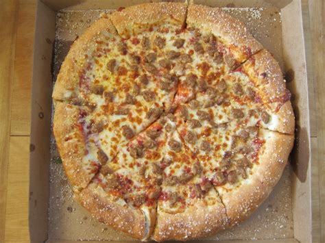 Review: Little Caesars - Stuffed Crust Pizza