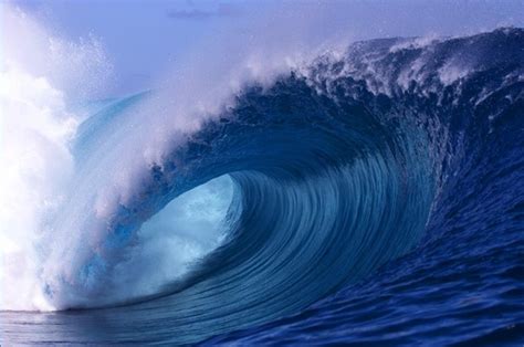 Surf Blog - What Causes the Perfect Wave